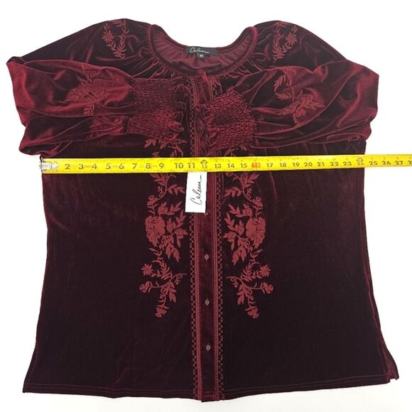 Calessa Button Up Down Shirt Womens Size 1X Red Floral Embroidered Velvet Boho - Picture 5 of 8